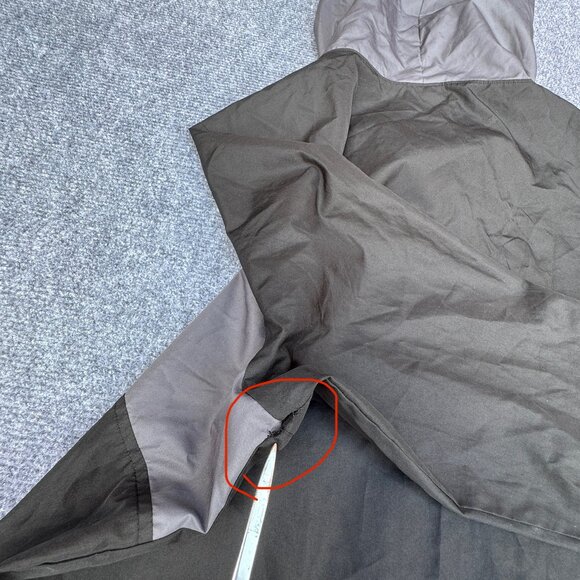 Pink Victoria's Secret Windbreaker XS Black Gray Hooded 1/2 Zip Pullover - Picture 6 of 9